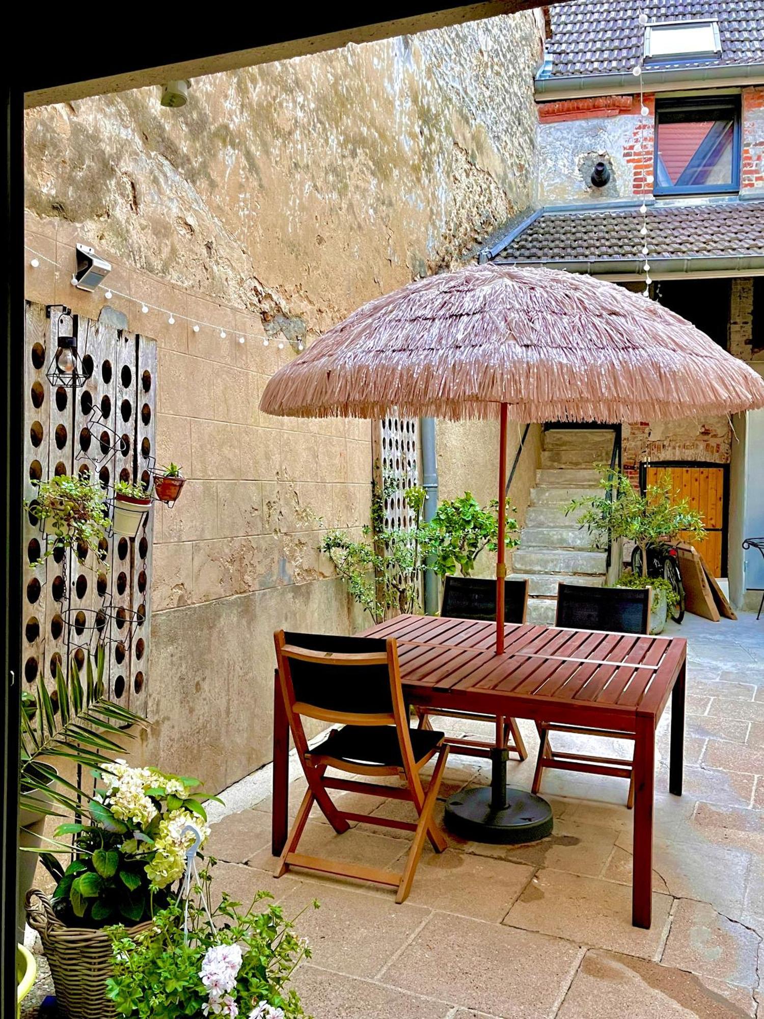 مبيت وإفطار هاوتفيليرز Le Nid D'Isa المظهر الخارجي الصورة